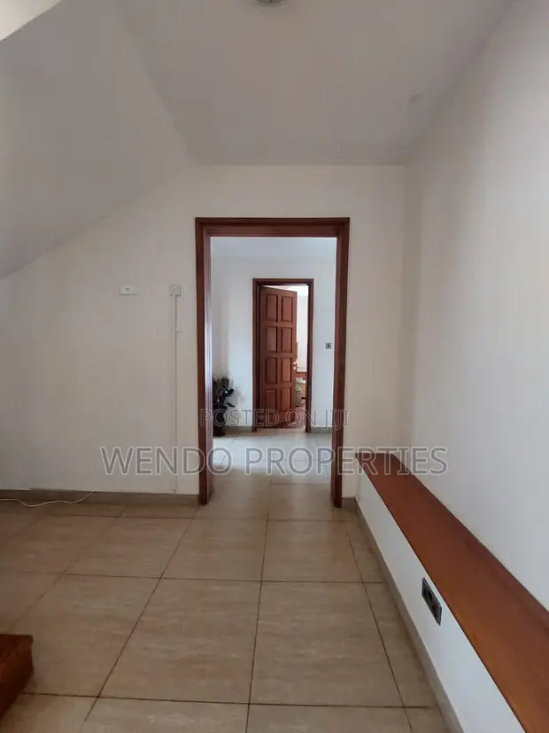 5-Bedroom Villa for Rent in Karen C - 1