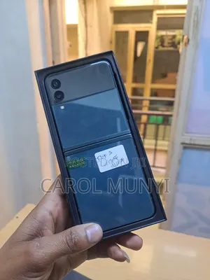 Samsung Galaxy Z Flip3 5G 256GB Refurbished
