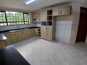 Nyumba ya Kisasa ya Vyumba 4 vya Kulala kwa Kukodisha Karen C