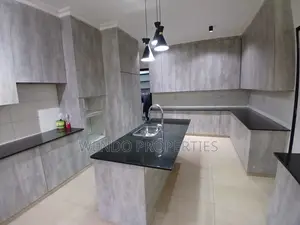 Nyumba ya Vyumba 4 vya Kulala kwa Ajili ya Kukodisha Karen C