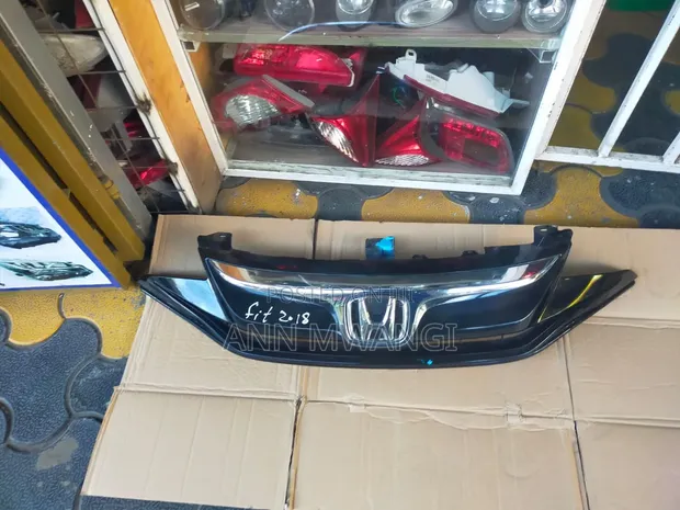 Grill ya Honda Fit 2018 - 1