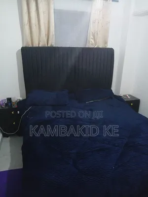 Kitanda na Godoro Jipya Kabisa