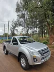 Isuzu D-MAX 2023 Silver Highrider 4WD - 2