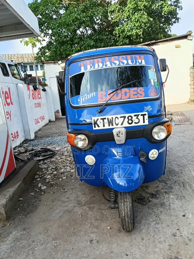 Piaggio 2022 Three-Wheeler - 1
