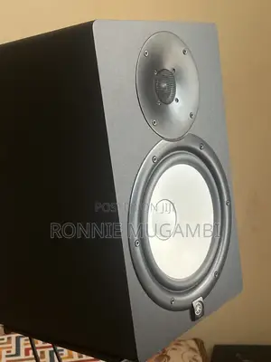 Yamaha HS8 Studio Monitors (Jozi)