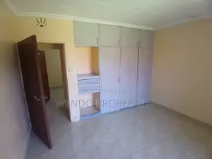 Bungalow ya Vyumba 4 kwa Ajili ya Kukodisha Karen C