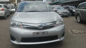 Toyota Axio Hybrid 2014 Silver