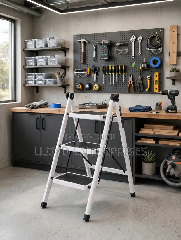 3-Layer Metallic Ladder - 1