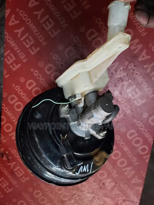 Nissan Note E12 Brake Booster/Master Cylinder (2015) - 1