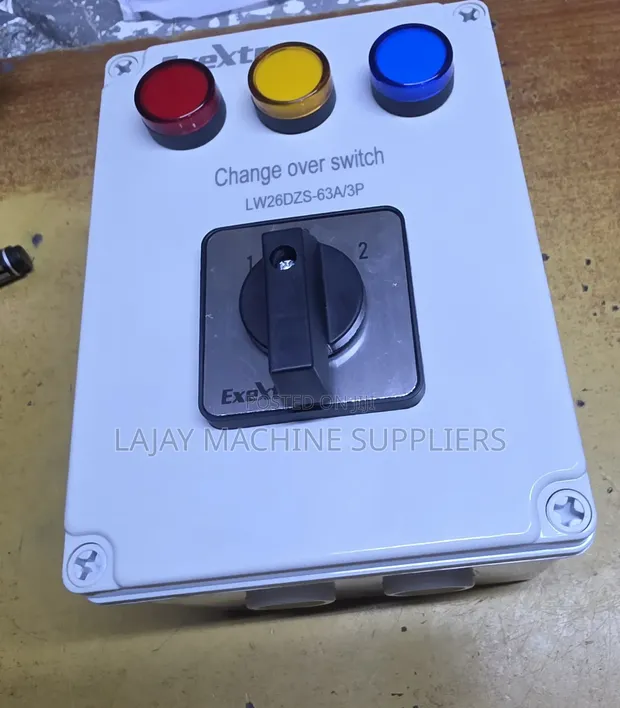 ExeExtra LW26DZS-63A/3P Manual Changeover Switch - 1