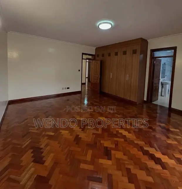 3 Bedroom Townhouse with DSQ for Rent in Karen C - 1