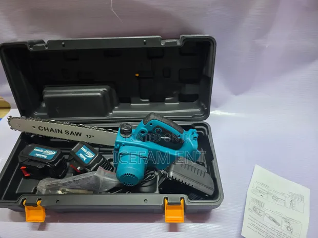 Makita 12-inch 108V Cordless Chainsaw - 1
