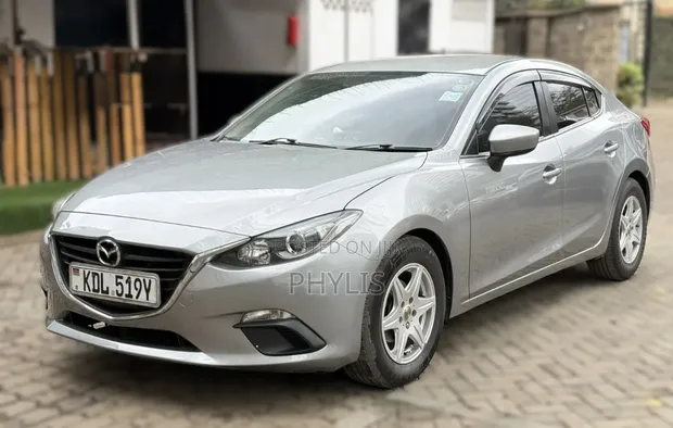 Mazda Axela 2015 Silver - 1