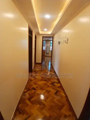 Bungalow ya Vyumba 3 na SQ Kukodishwa Karen C