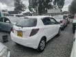 Toyota Vitz 2012 Nyeupe - 3