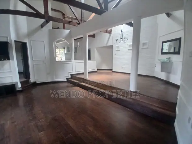 Bungalow ya Vyumba 3 kwa Ajili ya Kukodisha Karen C - 1