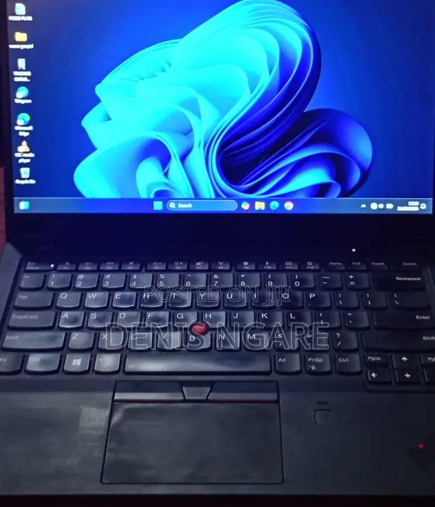 Lenovo ThinkPad X1 Carbon Laptop (12GB RAM, Intel Core i5, 32GB HDD) - 1