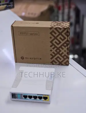 MikroTik RB951Ui-2HnD Router ya Wireless