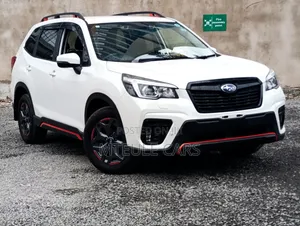 Subaru Forester 2019 Nyeupe