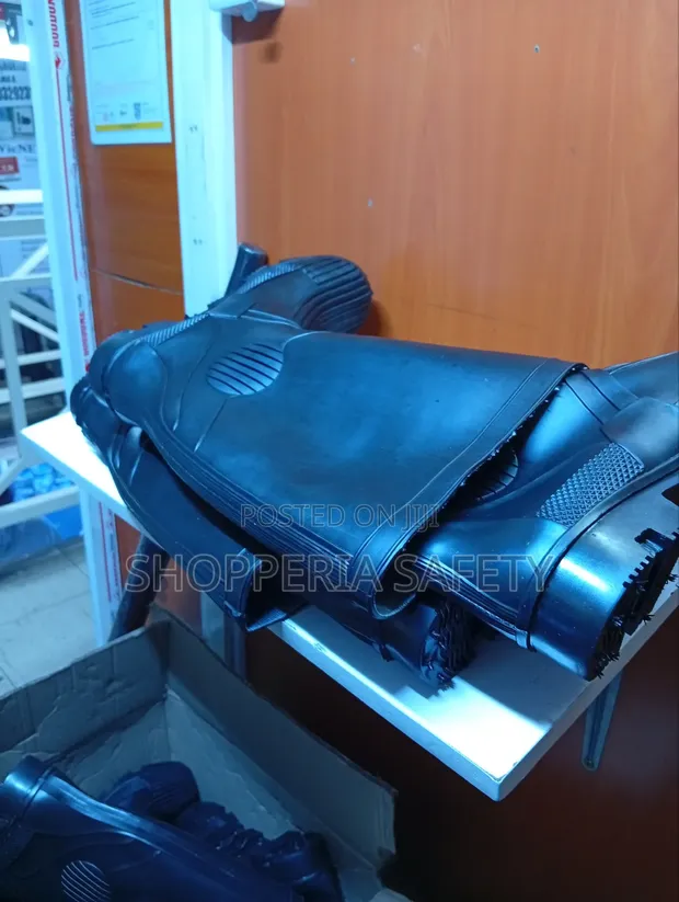 Heavy Duty Gumboots - 1