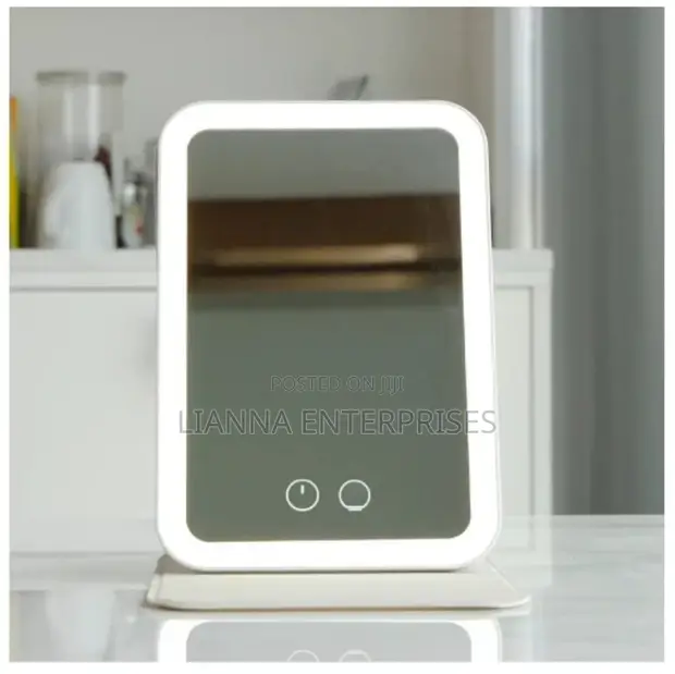 Rechargeable Travel Makeup Mirror - 1