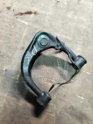 Toyota Hilux Vigo Upper Control Arm (Used)