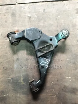 Toyota Hilux Vigo Lower Control Arm (Used)