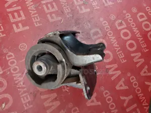Toyota Premio Engine Mount (7A, 5A, 102)