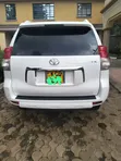 Toyota Land Cruiser Prado 2010 White - 3