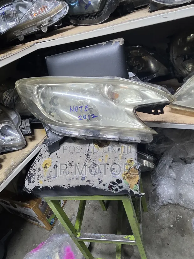 Nissan Note 2012 Headlights (Non-Xenon) - 1