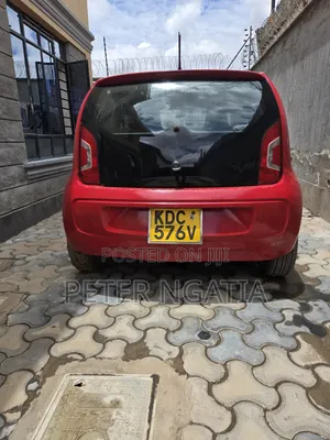 Volkswagen Up 2014 Nyekundu