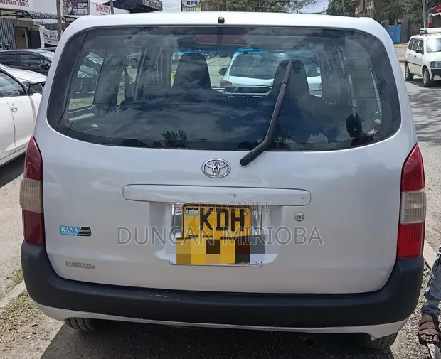 Toyota Probox 2015 Silver - 1