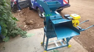 Kikata Majani Kilichotumika chenye Injini ya Petroli