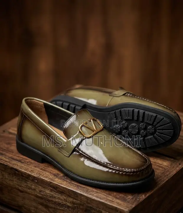 Italian VLogo Signature Brushed Leather Loafers - 1
