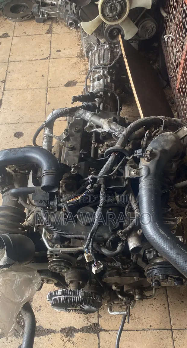 Isuzu D-MAX 4JK1 Engine and Gearbox - 1