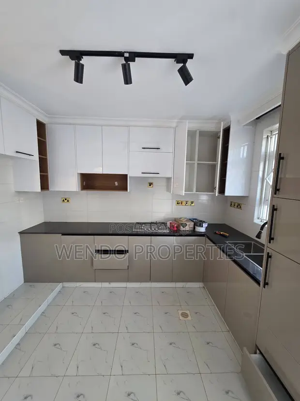 4 Bedroom All-Ensuite House with DSQ in Kibiku for Rent - 1