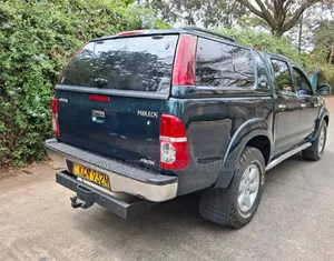 Toyota Hilux 2011 Double Cabin