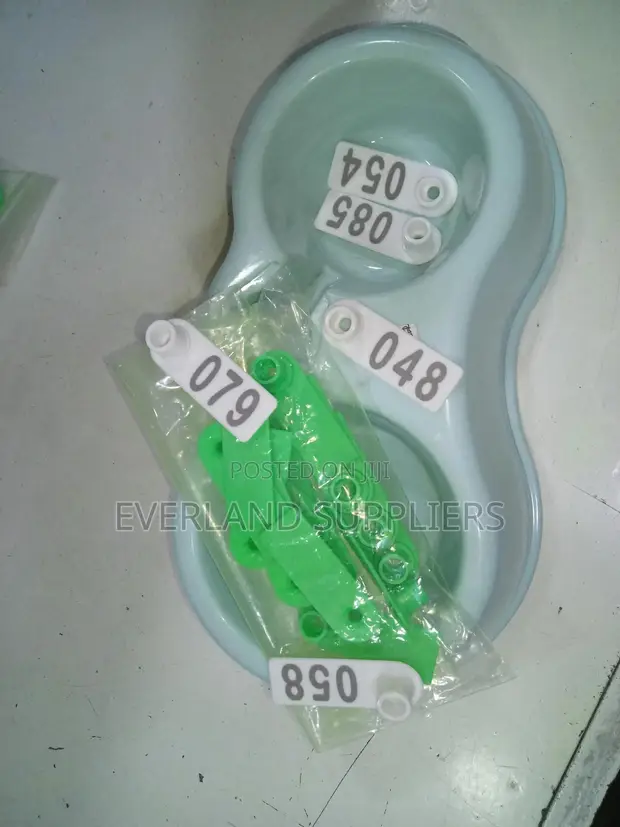 Ear Tags - Handling-Ready - 1