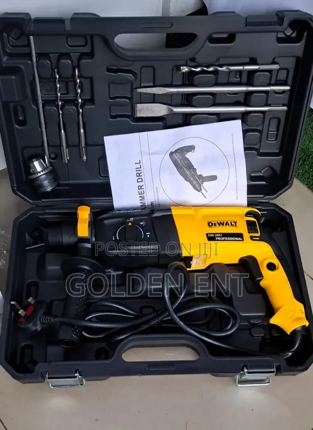 DeWalt 800W Rotary Hammer Drill - 1