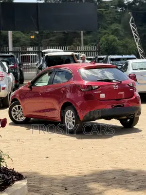 Mazda Demio 2019 Nyekundu