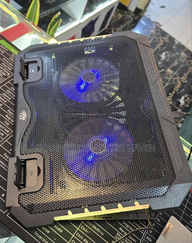 S900 Laptop Cooler Pad ya Gaming yenye RGB LEDs - 1