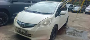 Honda Fit Hybrid Automatic 2012 Nyeupe