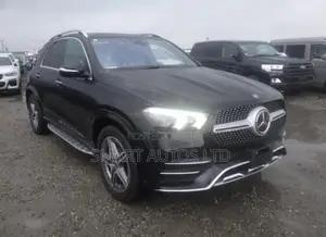 Mercedes-Benz GLE 300d 4MATIC 2019 Nyeusi