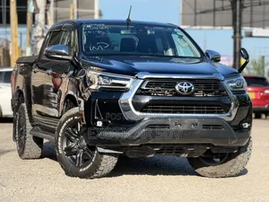 Toyota Hilux 2021 TRD Nyeusi ya Matt