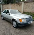 Mercedes-Benz 200E 1990 Silver - 1