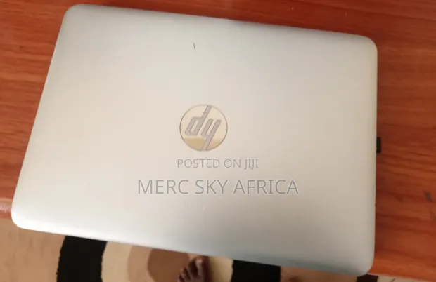 Laptop HP EliteBook 820 G3 - Core i5, 8GB RAM, 256GB SSD - 1