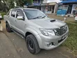 Toyota Hilux 2010 Silver - 2