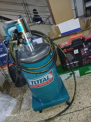 Total 30L Air Grease Lubricator (THT118302)