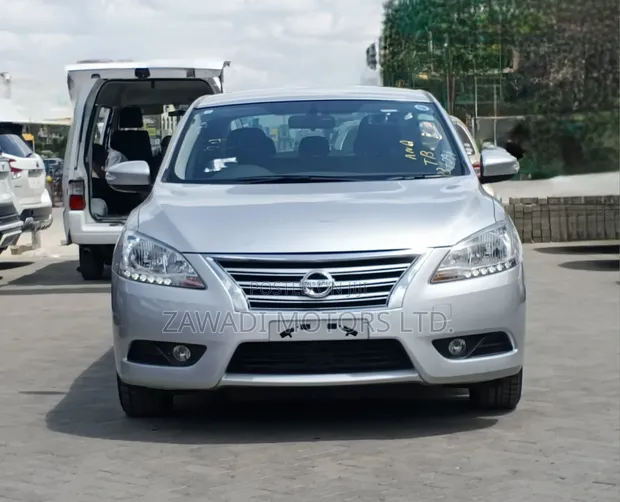 Nissan Sylphy 2019 Silver - 1