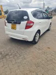 Honda Fit 2012 White - 3